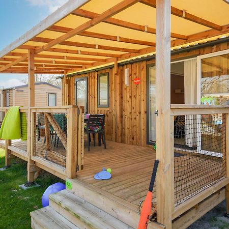 Le Camping Grand Cerf Hotell Gimouille Eksteriør bilde