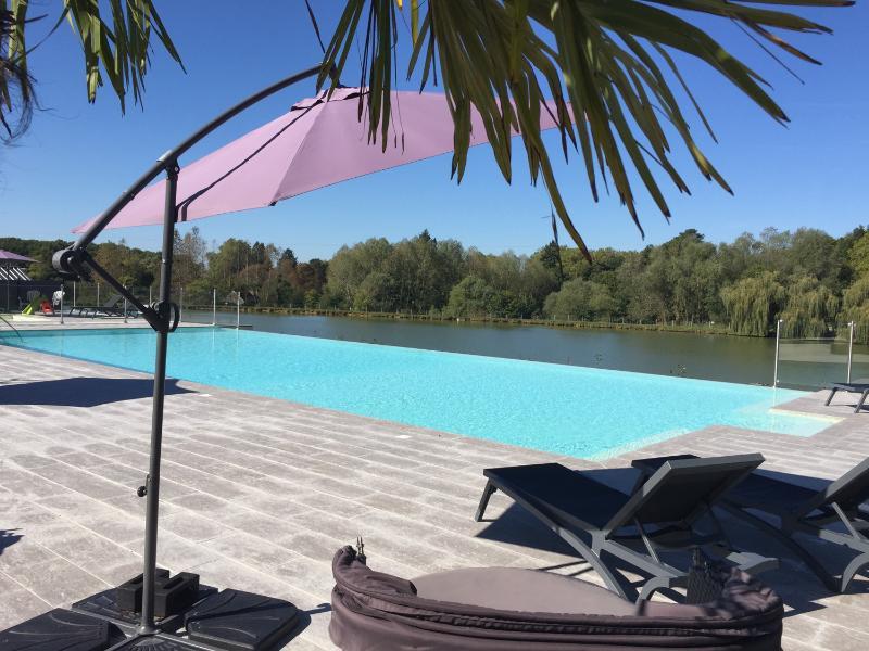 Le Camping Grand Cerf Hotell Gimouille Eksteriør bilde